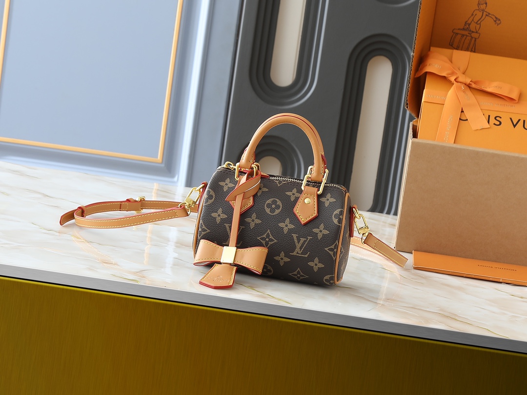 LV Classic Handbag Monogram Canvas Model M12935 Magnetic Lock Business